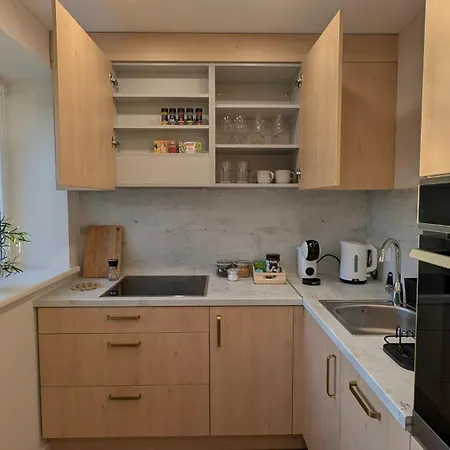 River-view Retreat Free Parking *